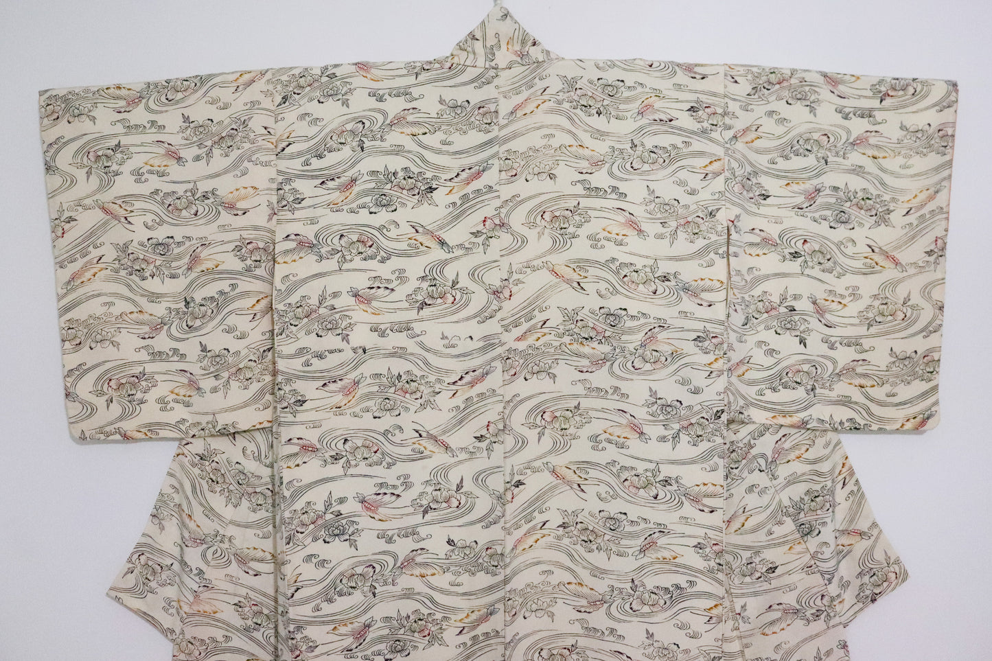 vintage silk kimono with retro nature pattern, wave and butterfly. creamy white.