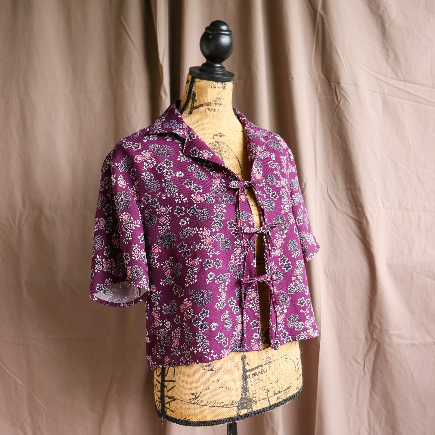 Cropped Front Tie Aoba Shirt-Anemone-