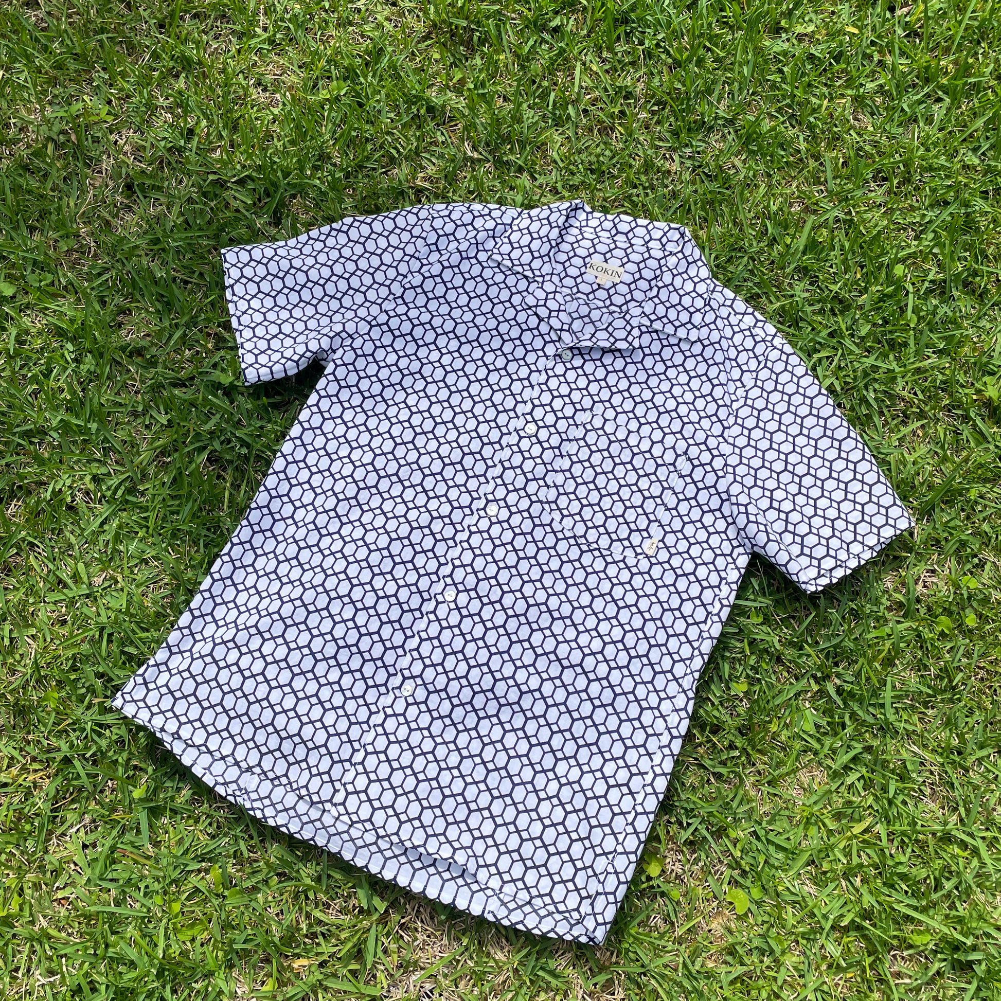 Men's summer shirt made from cotton kimono (yukata). Casual short sleeve shirt.