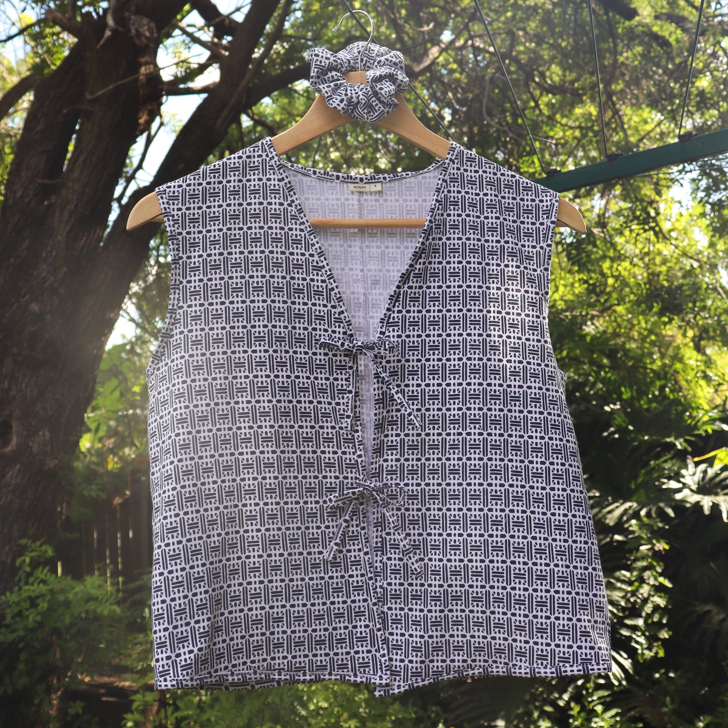 Women's front tie vest tops upcycled from summer kimono (yukata). 100% cotton. With matching scrunchies. On a hanger. Size small.