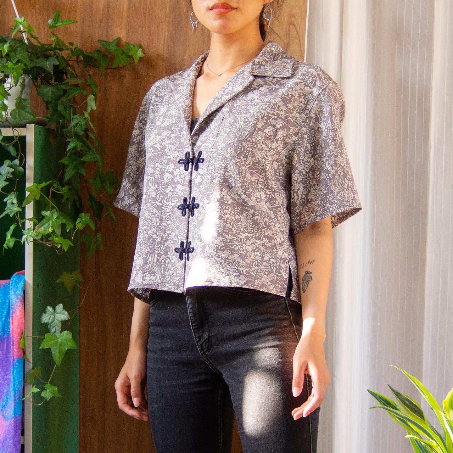 Cropped Aoba Shirt -Kakitsubata-