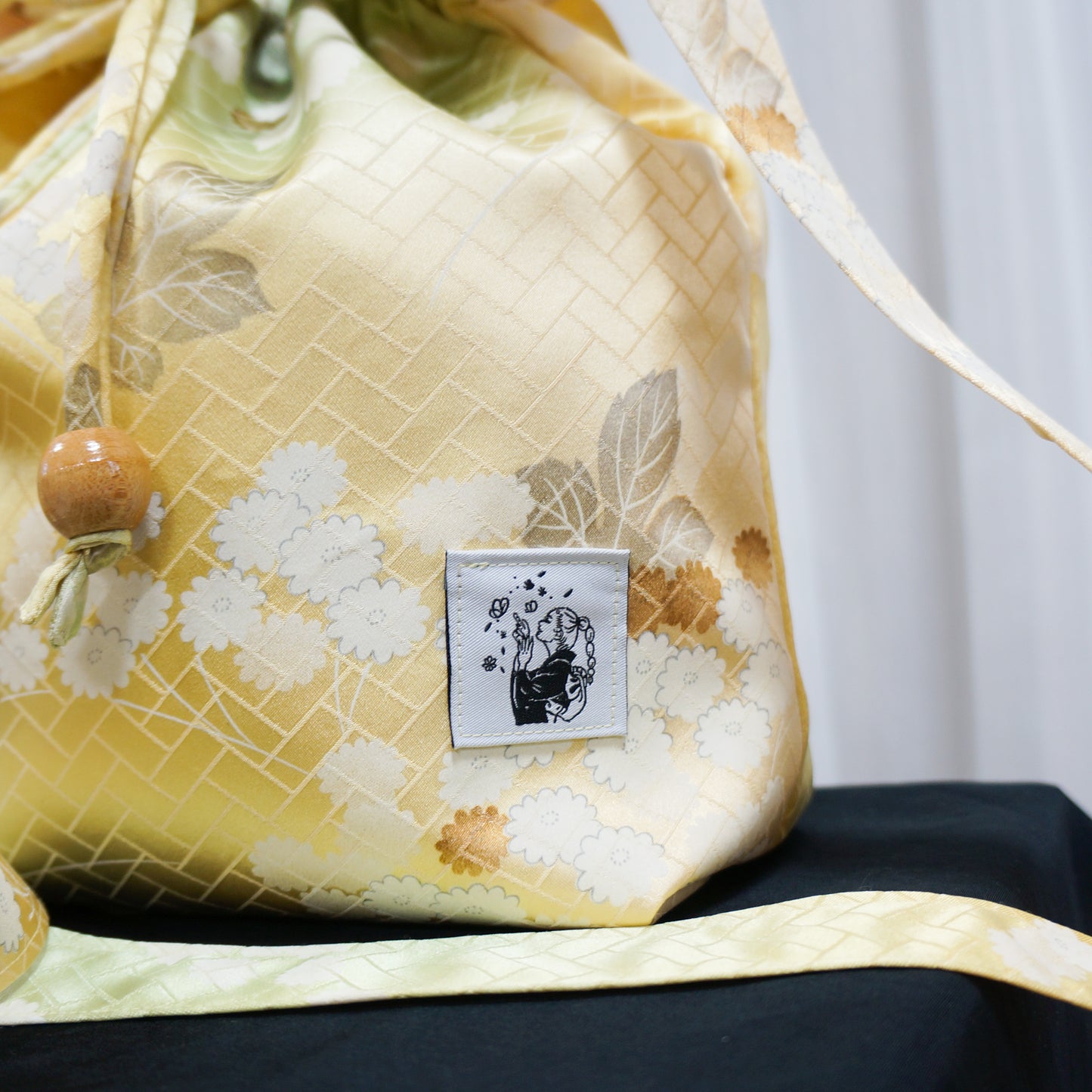 Kinchaku Crossbody Bag -Kogane-