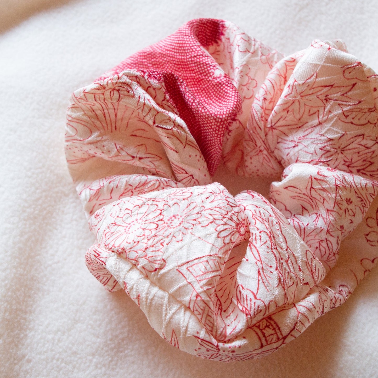 Pre-loved Kimono Scrunchie -Cotton Candy-