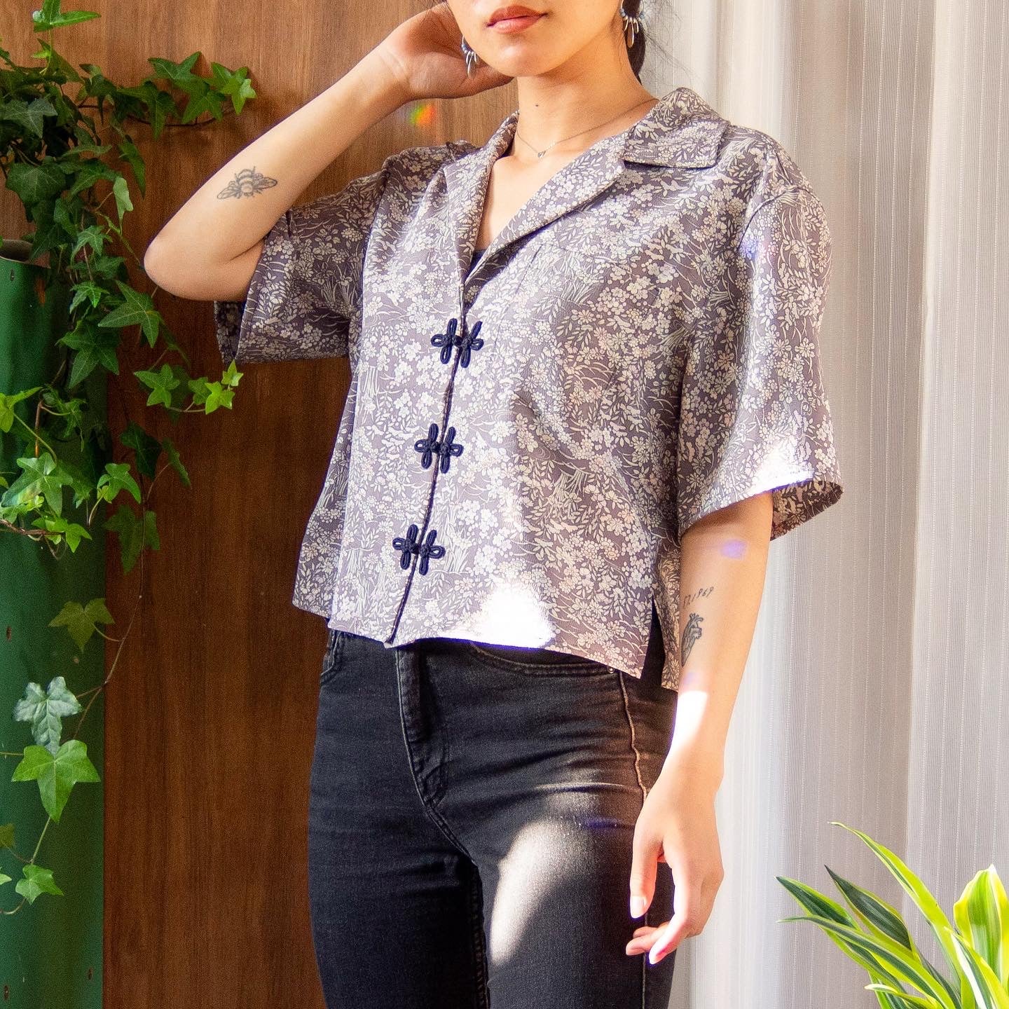 Silk shirt with frog closures made from kimono.