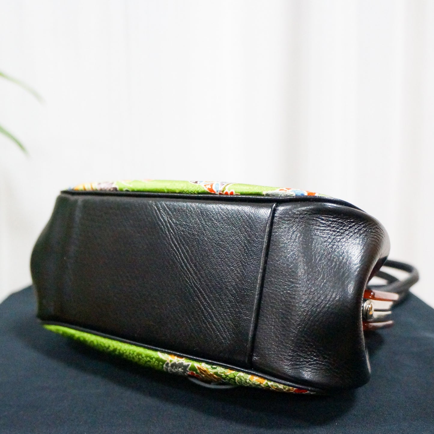 Pre-loved Gamaguchi Bag -Wakakusa-