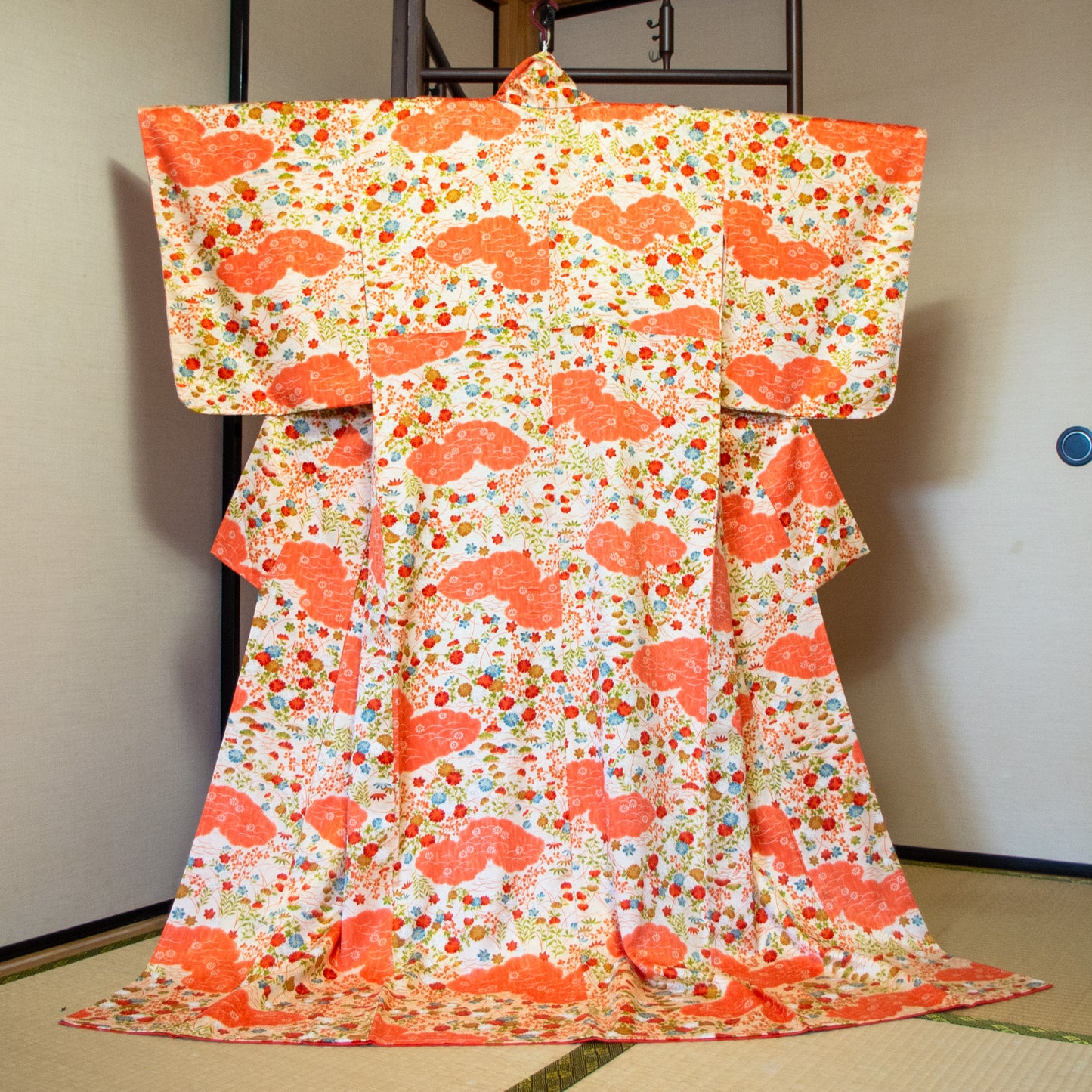 Pre-loved Kimono Scrunchie -Yayoi-