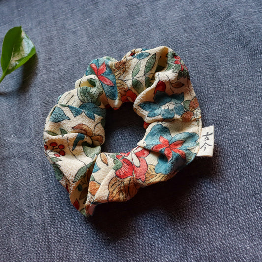 Pre-loved Kimono Scrunchie -Kiku-