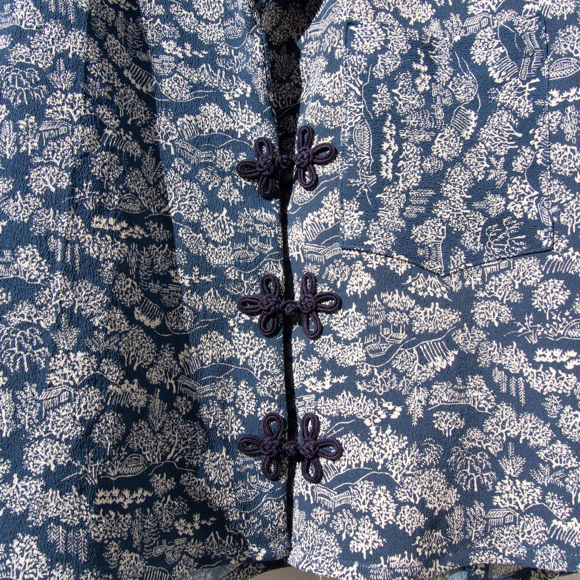 Silk shirt with frog closures made from kimono.
